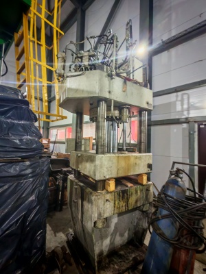 Пресс гидравлический колонный ДА2238