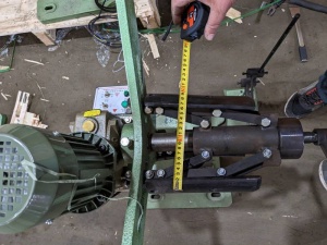 Электрический консольный разматыватель рулонного металла 200мм