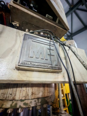 Пресс гидравлический колонный ДА2238