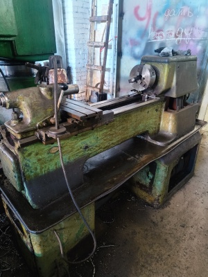 Токарно-винторезный станок 1Е61М