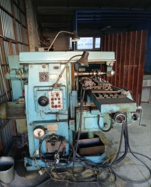 Горизонтально-фрезерный станок 6Т82Г-1