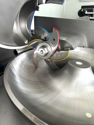 Куттер ALPINA Model: SWV 330-S Vacuum TIPPER TIE 2007/2008