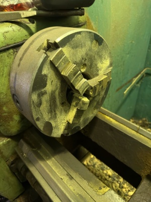 Токарный станок 1М61 (универсальный, винторезный)