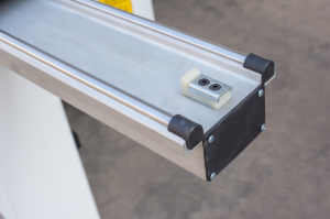 Циркулярная пила с подвижным столом UA3800S