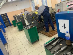Токарные, фрезерные, пресса, круглошлифовальный