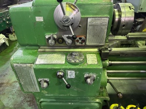 Токарный Винторезный станок VDF 44S, РМЦ 1000 мм
