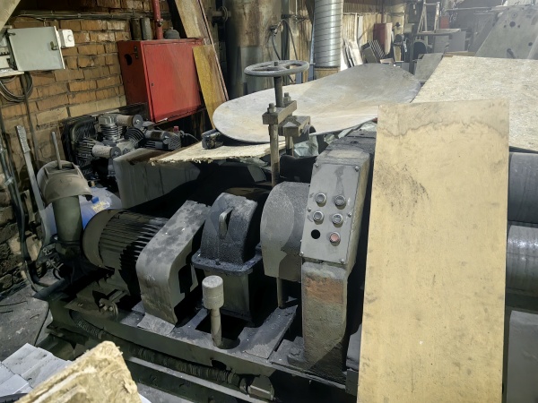 листогиб ИВ2220