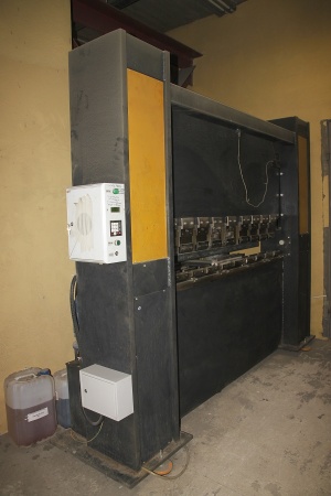 Пресс гибочный ПГГ2000 с 3-мя комплектами оснастки