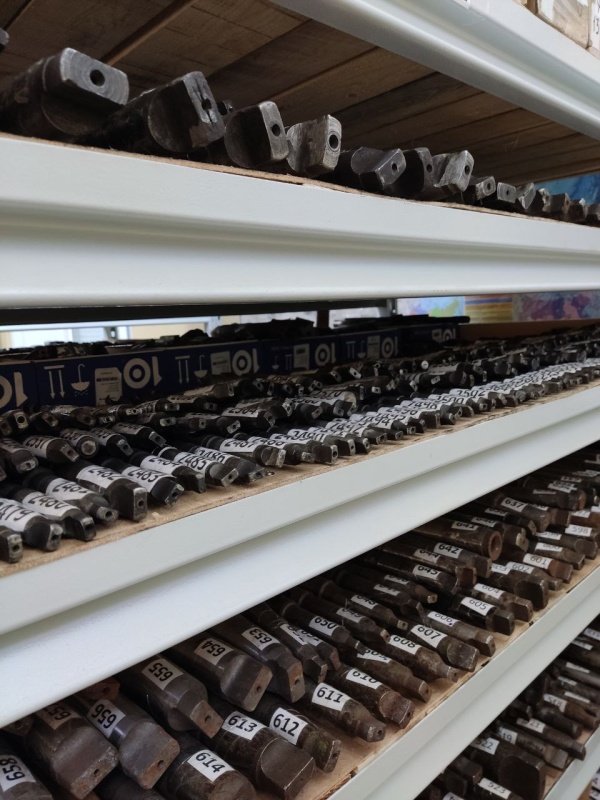 Металлорежущий инструмент