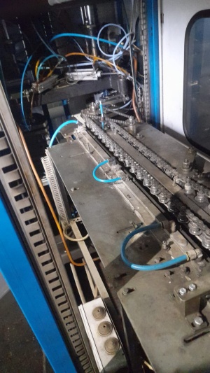 Автомат выдувной для пэт-тары ав-2000