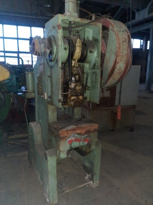 пресс кривошипный КД2324. ООО ПКФ Калибр СТ