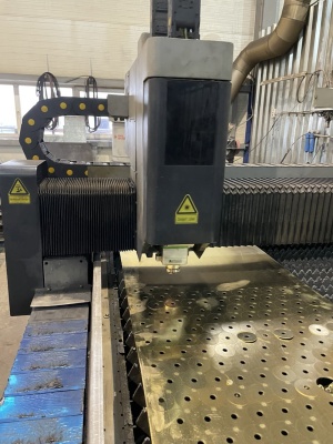 Лазерный станок 3кВт БУ