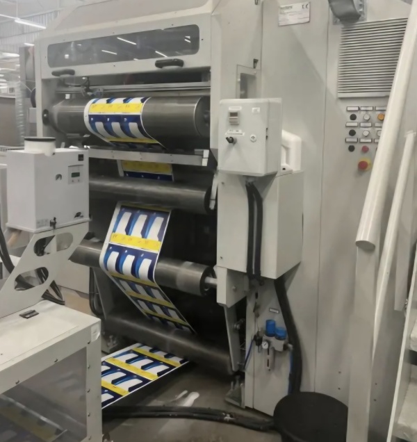 Flexoprinting BOBST M6 + MilltexSheeter