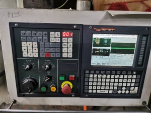 2Р135Ф2-1 - вертикально-сверлильный станок с ЧПУ(можно фрезеровать)