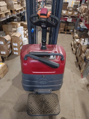 Сaмоходный Штaбелеp СDD 15