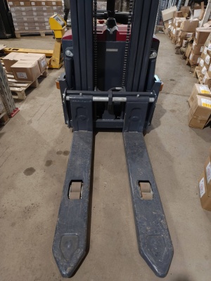 Сaмоходный Штaбелеp СDD 15