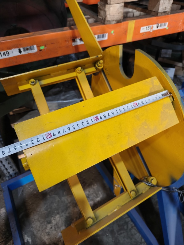 Неприводной консольный разматыватель рулонного металла 300мм