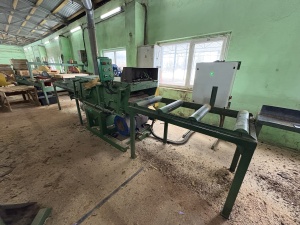 Линия пиления мелкотоварной древесины