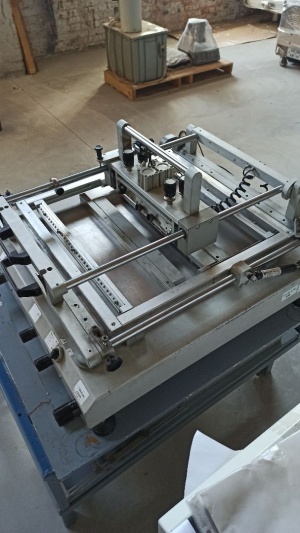 Полуавтоматический принтер трафаретной печати ASYS ASP M