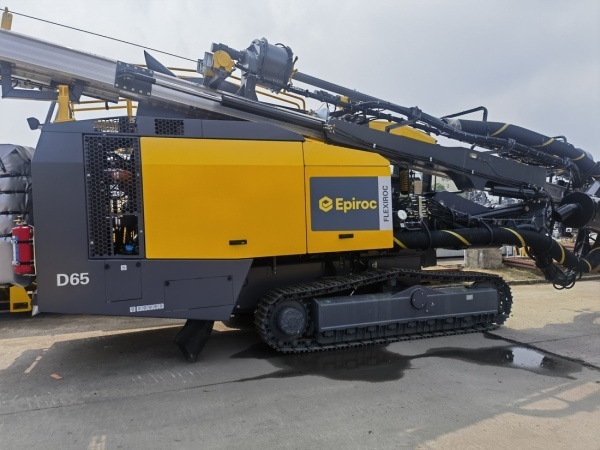 Запчасти гусеничного хода буровых установок EPIROC FlexiROC D65