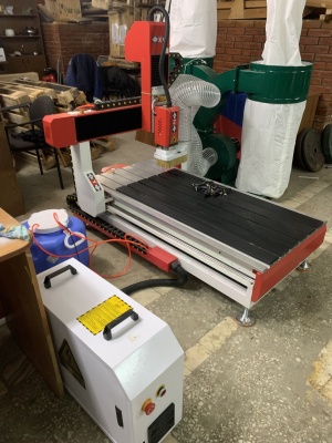 Фрезерный станок с чпу 6012