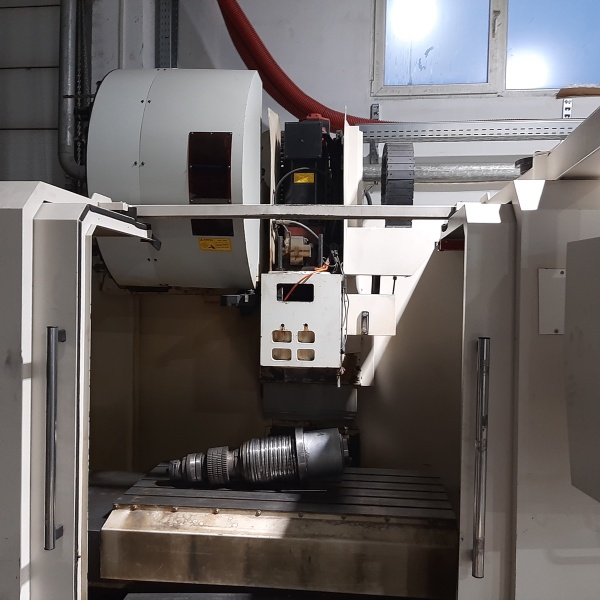 Станок вертикально-фрезерный FineTech SMV-1200-3B с системой ЧПУ fanuc 0iMD