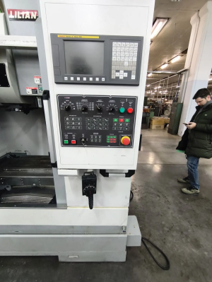 Фрезерный вертикальный обрабатывающий центр SVM 55 24000 RPM (производство компании LILIAN Machinery Industrial Co., Ltd., Тайвань.)