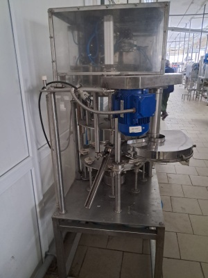 Машина выемки сердцевины и резки яблок на кольца