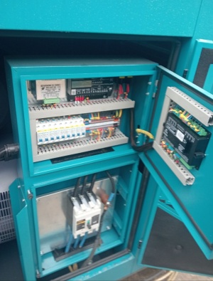 Трехфазный дизельный генератор 132 кВт FB-165 400V 50Hz