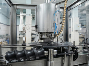 Автомат укупорочный роторный Камю, 7000 бут/ч