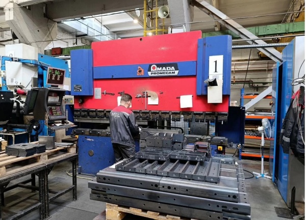 Листогибочный Станок Amada