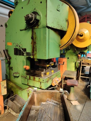 Пресс однокрвошипный простого действия закрытый К 2538