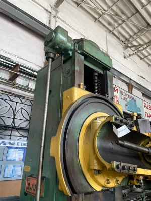 Зубофрезерный TOS FO 25 демонтирован