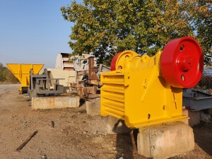 Щековая дробилка 400х900