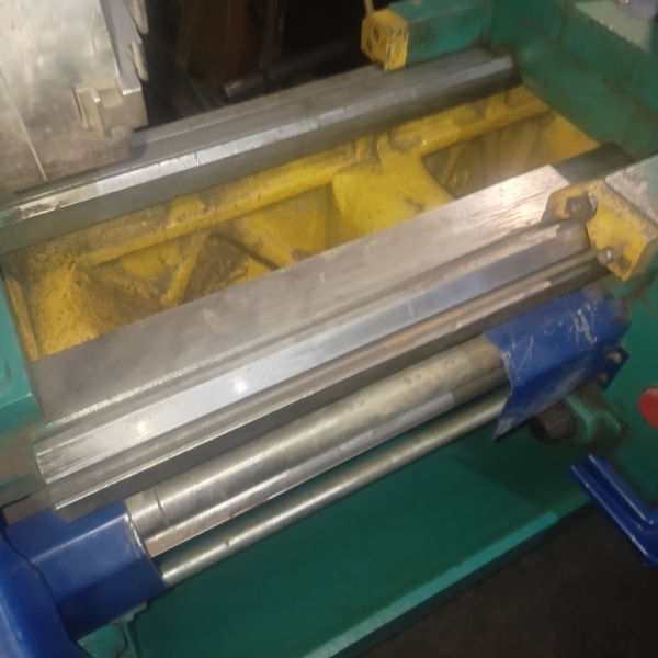 Токарный 1к625д