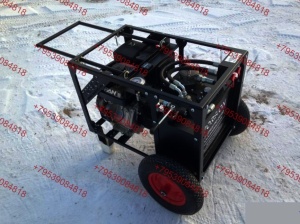 установка для закручивания винтовых свай фирмы Торсион