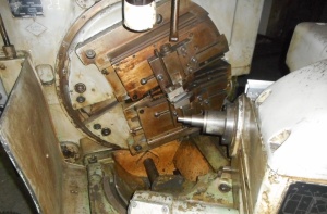 Зубострогальный станок 5А250П