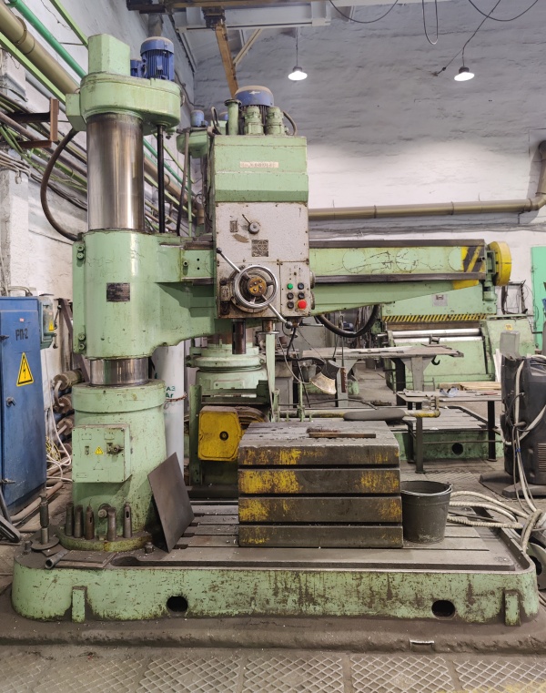 Предлагаем к продаже радиально-сверлильный станок 2А554Ф1