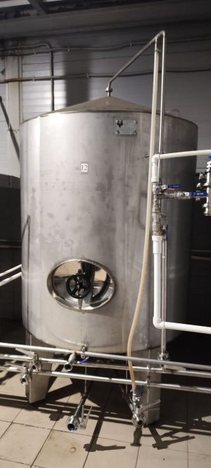 Аппарат дображивания 2300 л (AISI 304, 2 бар) В наличии 5 штук