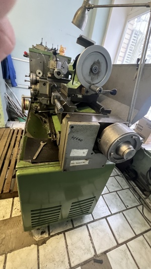 Токарно-винторезный станок Schaublin 150