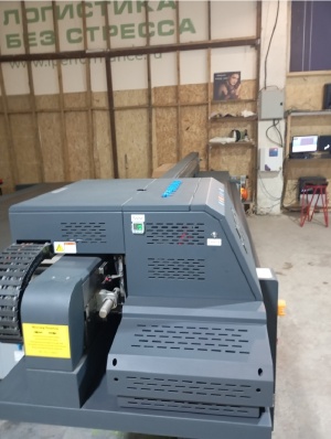 Ультрафиолетовый широкоформатный принтер Docan H3000RM