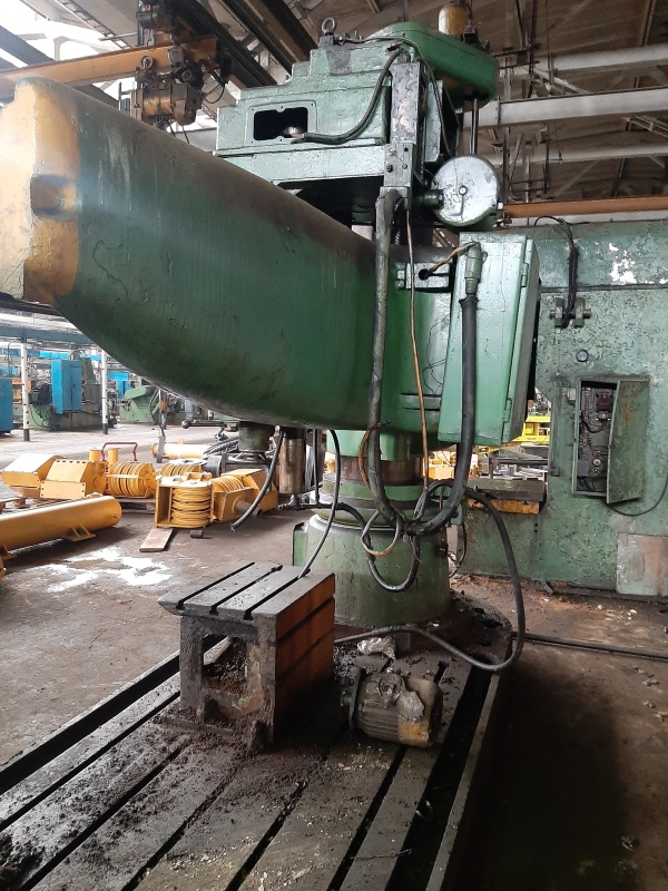 универсальные сверлильные станки со склада