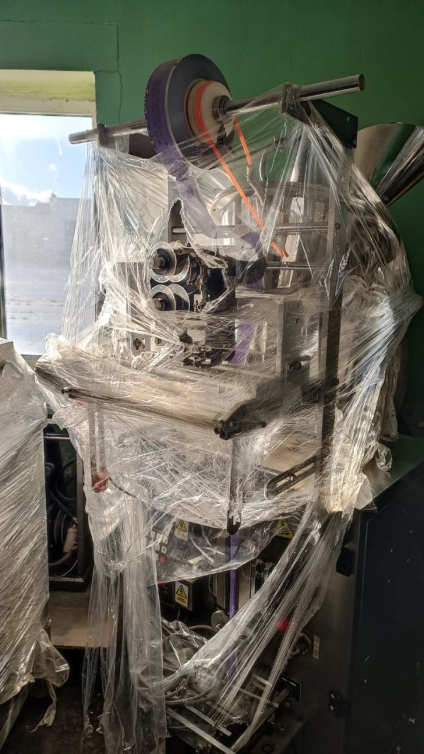 Упаковочная машина DCF-300B для упаковки в тубы