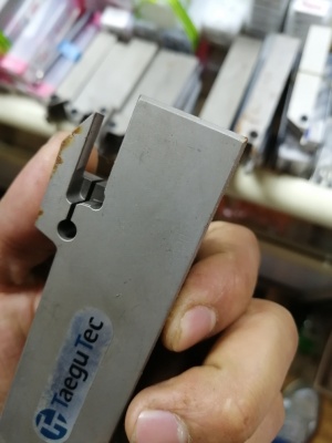 Резец канавочный отрезной Taegutec ttre резец 32Х32