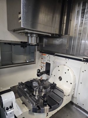 Вертикальный 5-ти осевой (4+1) фрезерный обрабатывающий центр модель VCenter - AX630 (VICTOR TAICHUNG MACHINERY WORKS CO.,LTD)