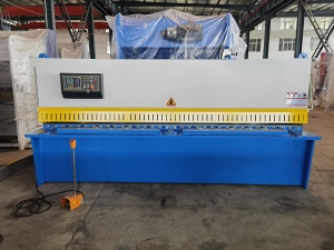 Гидравлические гильотинные ножницы RBQLTY QC11Y-8X4000