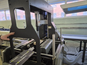 Полуавтомат для оклейки лайнером коробок крышка-дно из переплетного картона