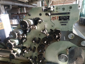 Печатная машина для печати на крышках POLYTYPE