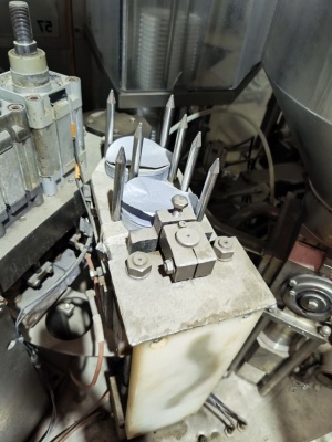 роторный фасовочный аппарат Trepko 212 (2003 г.в.)