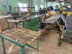 Линия пиления мелкотоварной древесины
